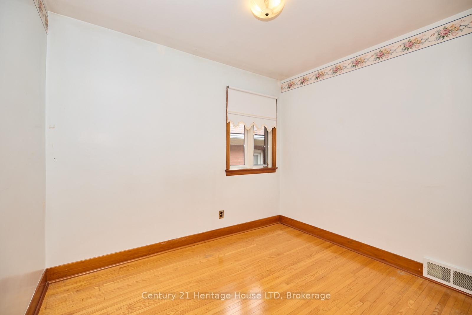 Photo 17 of 80.5 Pine Street S, Thorold, Thorold Downtown — HOMEH