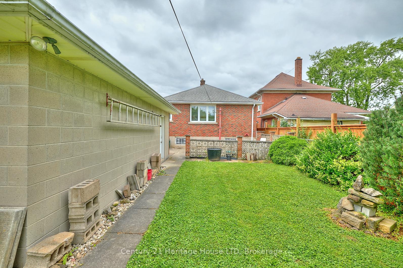 Photo 30 of 80.5 Pine Street S, Thorold, Thorold Downtown — HOMEH