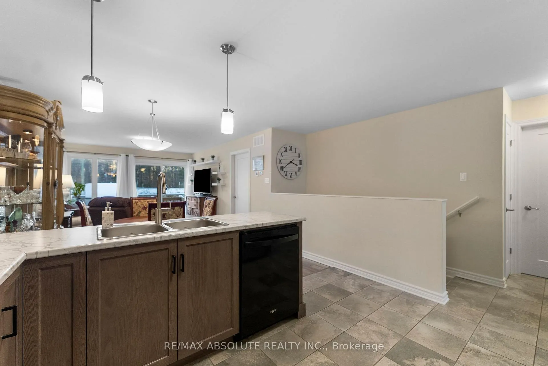 Photo 8 of 2 Morgan Clouthier Way, Arnprior — HOMEH