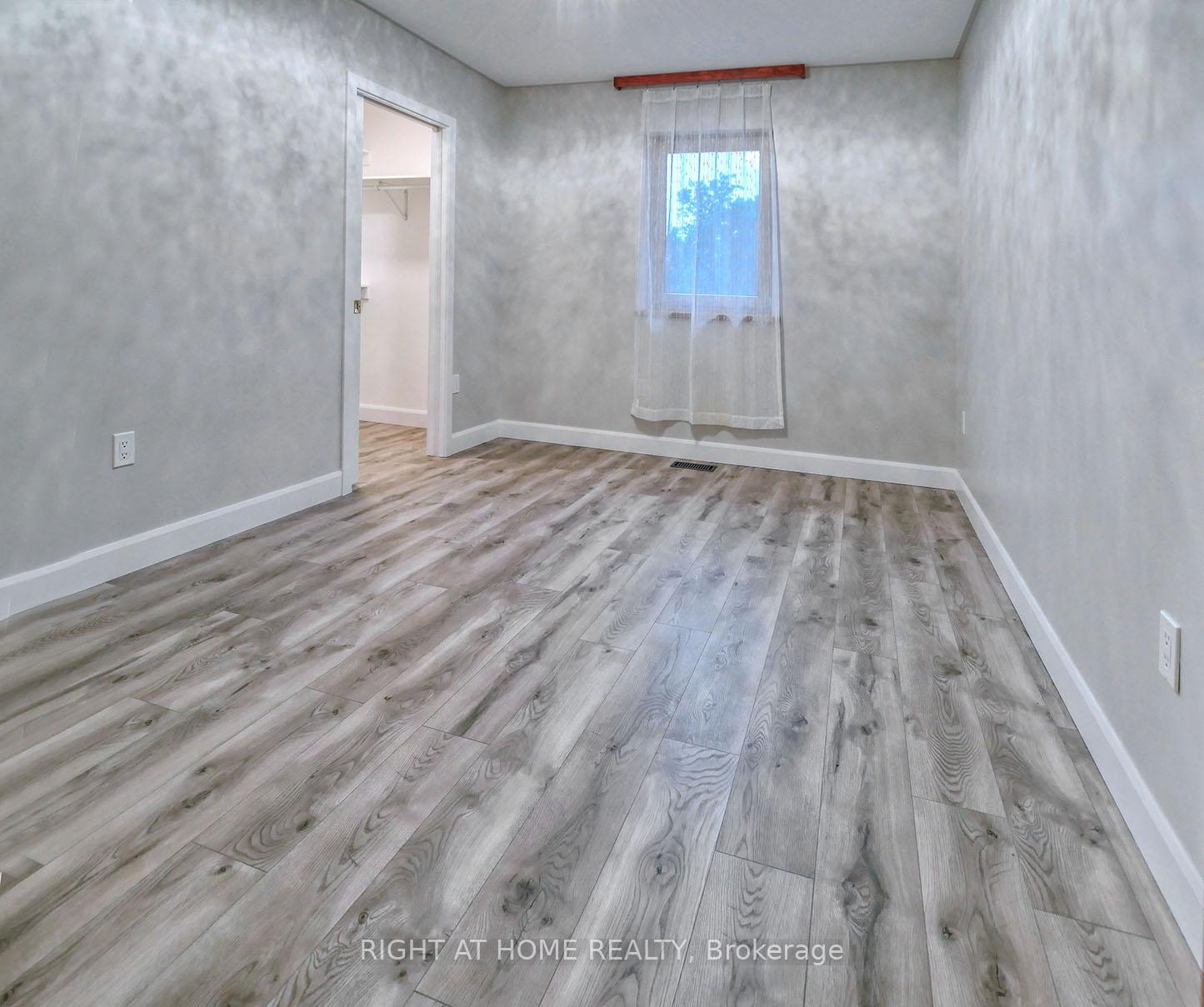 Photo 13 of 77 Welland Street S, Thorold, Thorold Downtown — HOMEH