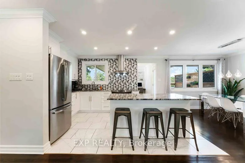 Photo 5 of 669 Farmington Avenue, Ottawa, Riverside Park South — HOMEH