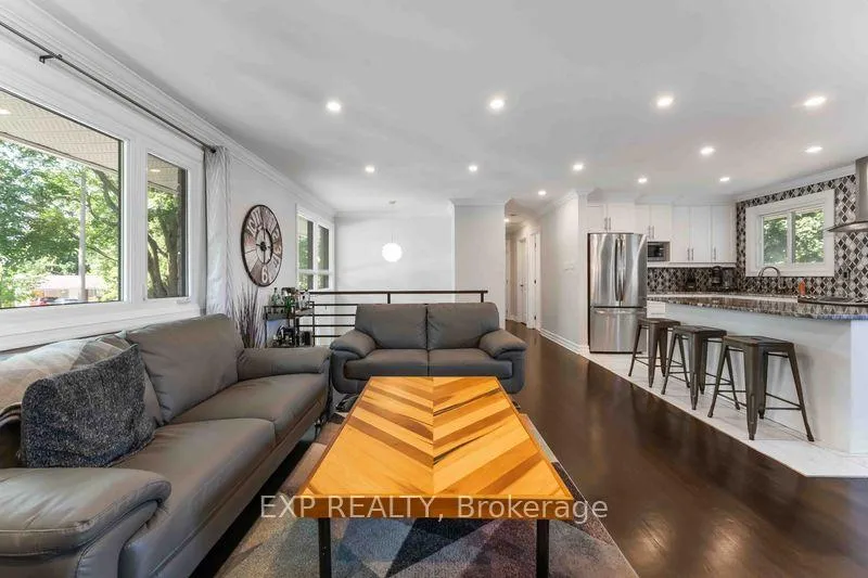Photo 8 of 669 Farmington Avenue, Ottawa, Riverside Park South — HOMEH