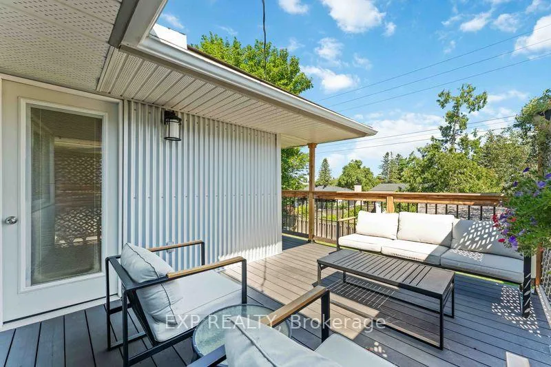 Photo 18 of 669 Farmington Avenue, Ottawa, Riverside Park South — HOMEH
