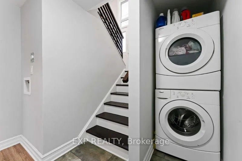 Photo 28 of 669 Farmington Avenue, Ottawa, Riverside Park South — HOMEH