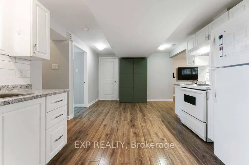 Photo 32 of 669 Farmington Avenue, Ottawa, Riverside Park South — HOMEH