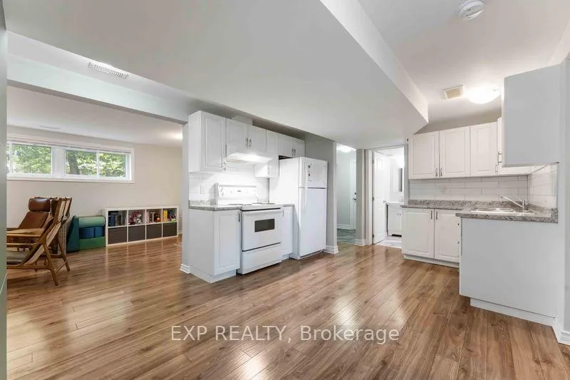 Photo 34 of 669 Farmington Avenue, Ottawa, Riverside Park South — HOMEH