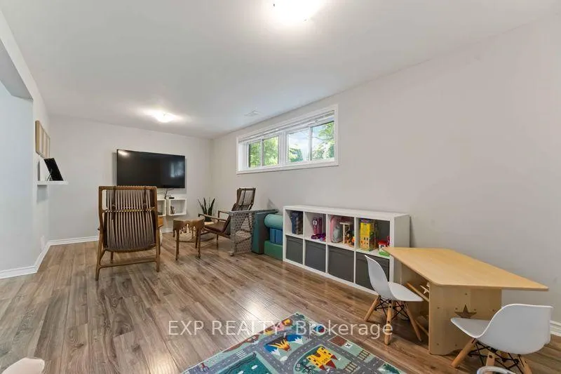 Photo 37 of 669 Farmington Avenue, Ottawa, Riverside Park South — HOMEH