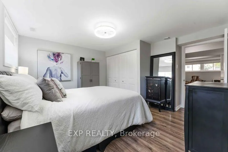 Photo 42 of 669 Farmington Avenue, Ottawa, Riverside Park South — HOMEH