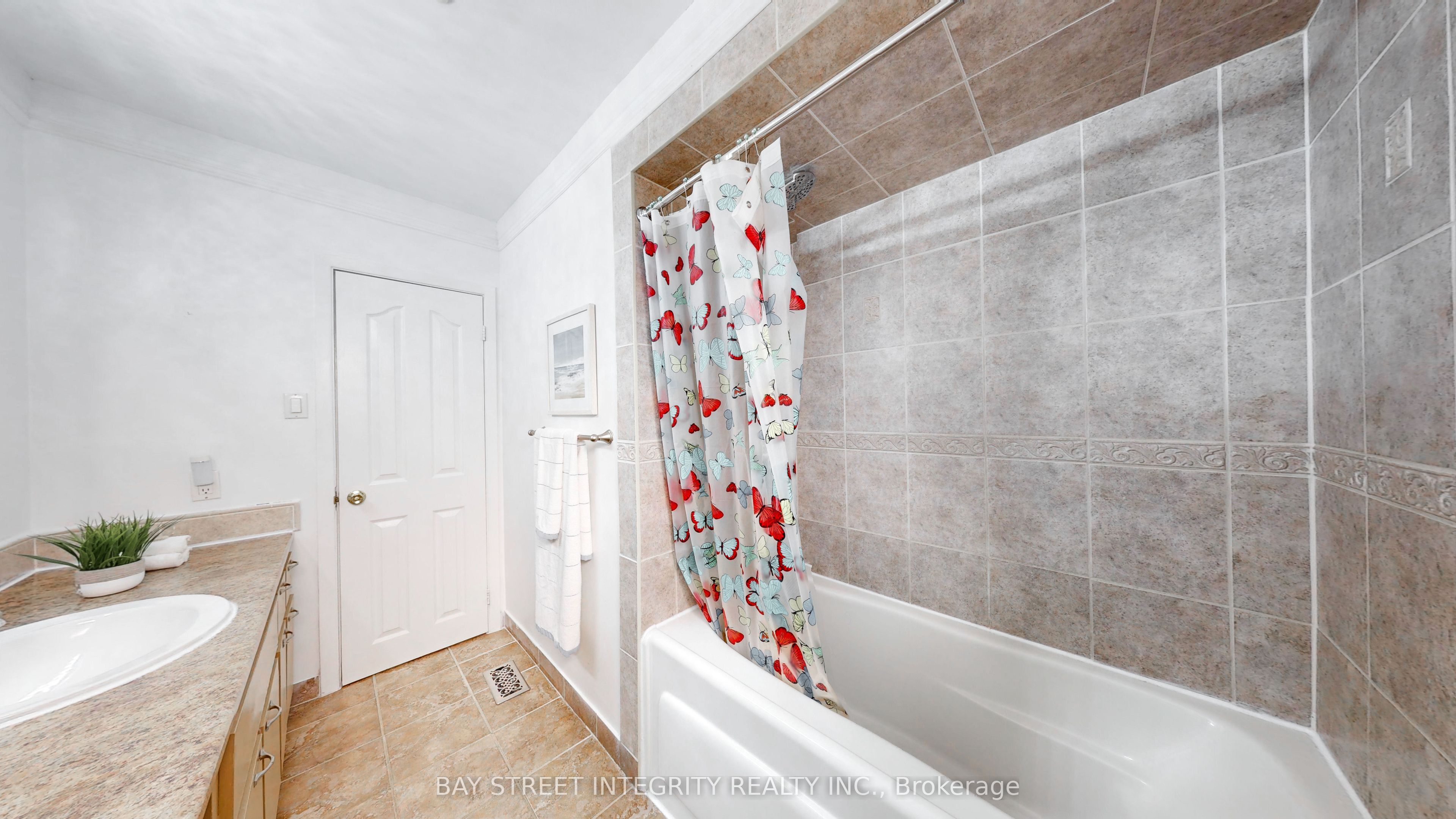 Photo 51 of 32 Markhaven Road, Markham, Unionville — HOMEH