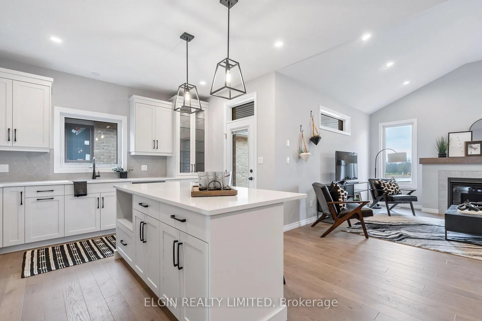 Photo 17 of 31 Hemlock Crescent, Aylmer — HOMEH