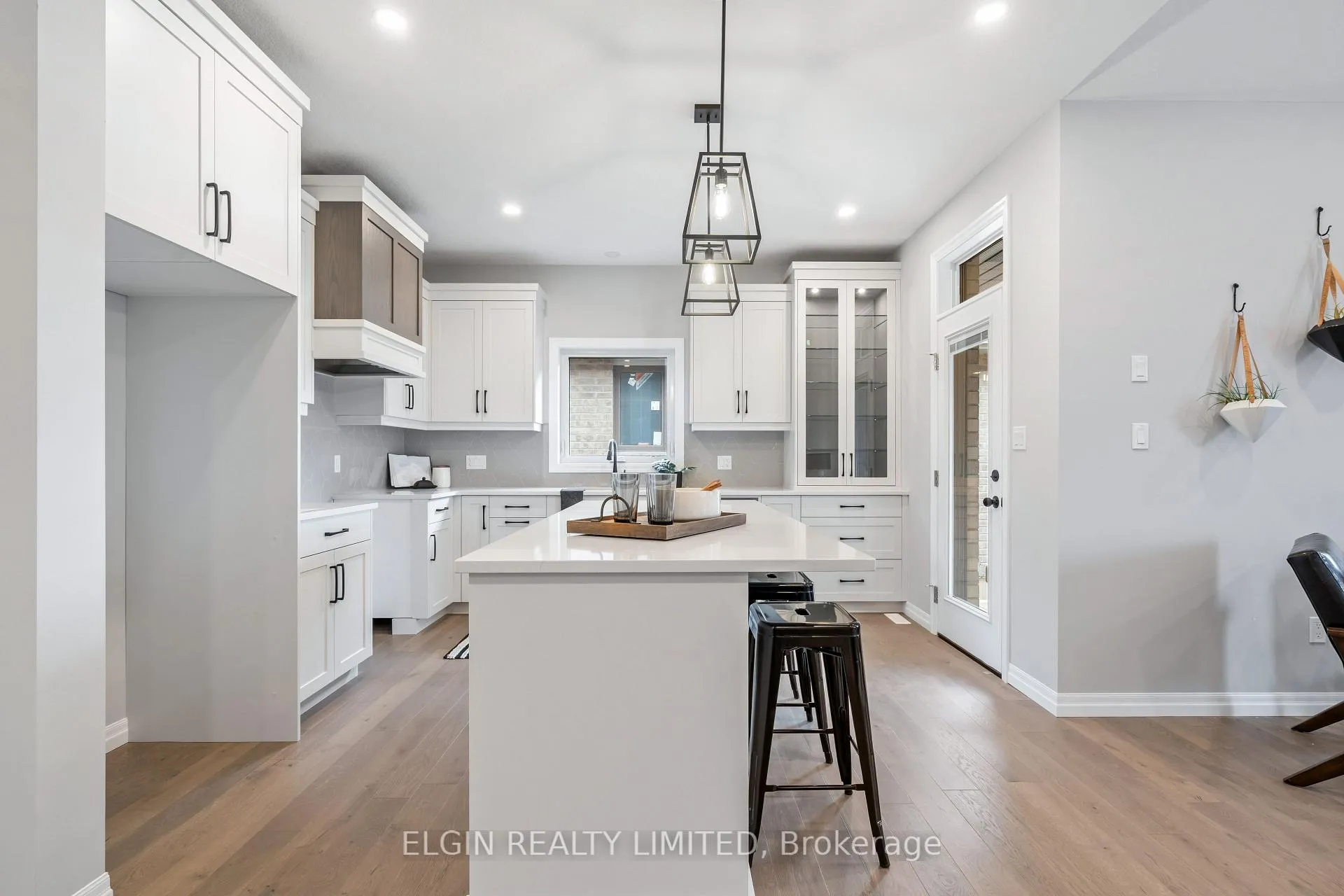 Photo 19 of 31 Hemlock Crescent, Aylmer — HOMEH