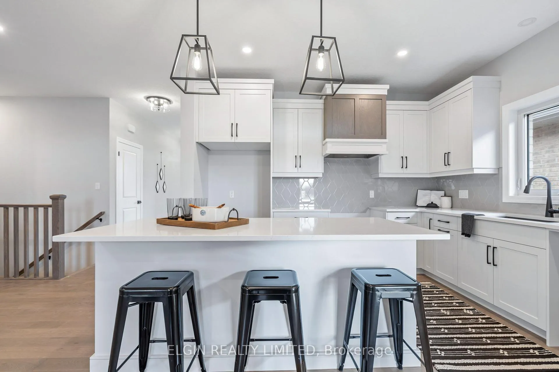 Photo 21 of 31 Hemlock Crescent, Aylmer — HOMEH