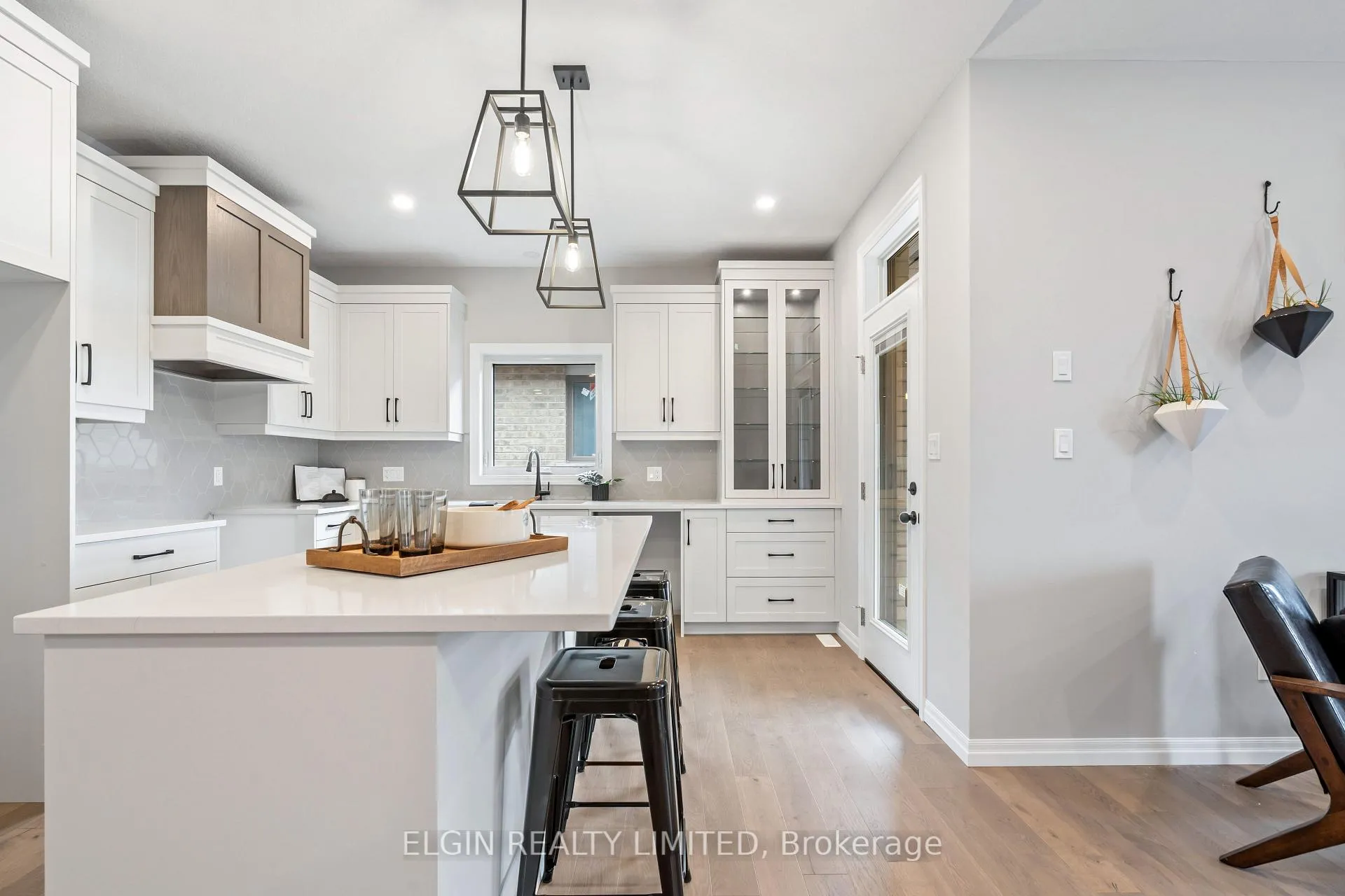 Photo 24 of 31 Hemlock Crescent, Aylmer — HOMEH