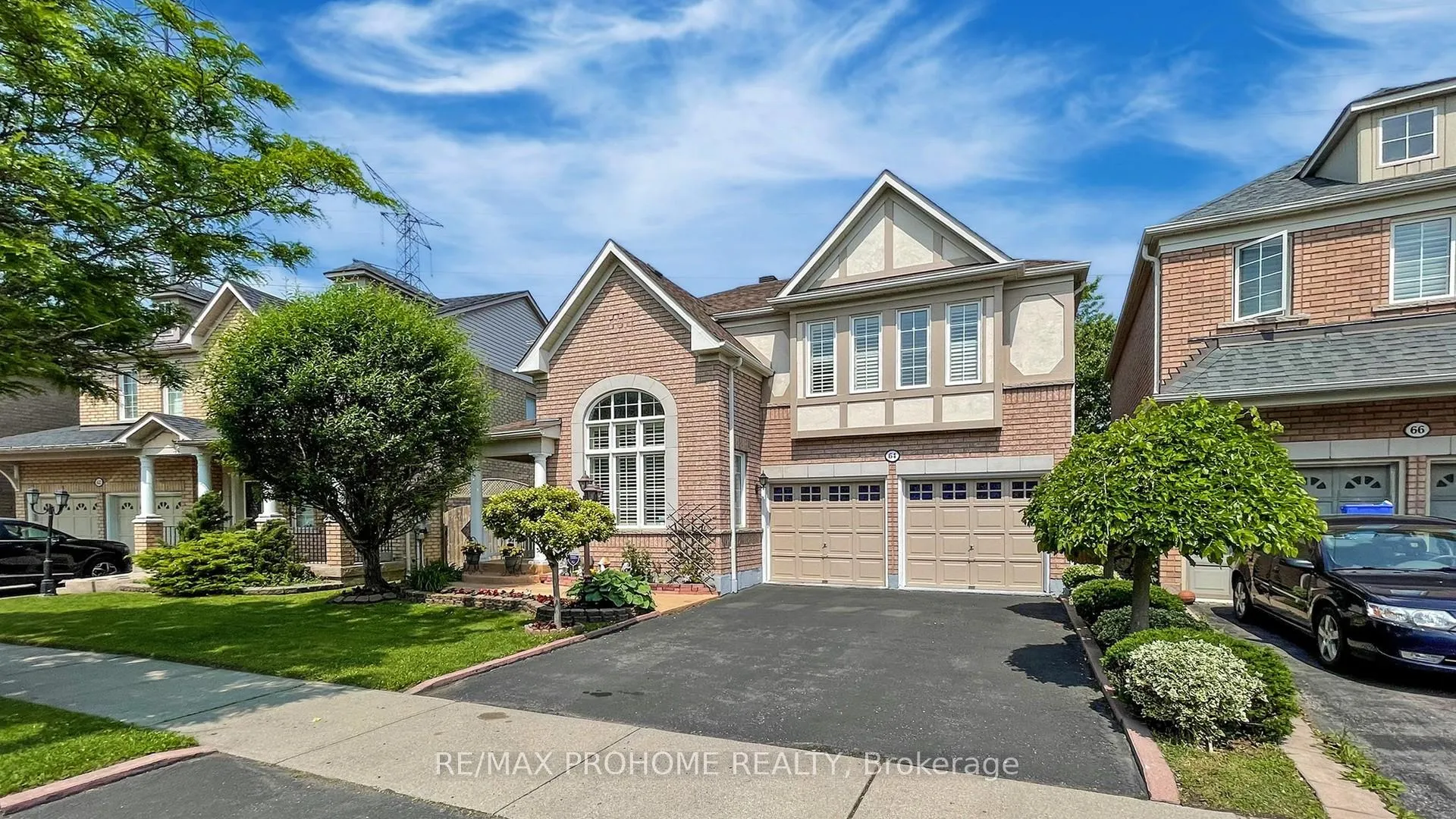 Photo 3 of 64 Grainger Crescent, Ajax, Northwest Ajax — HOMEH