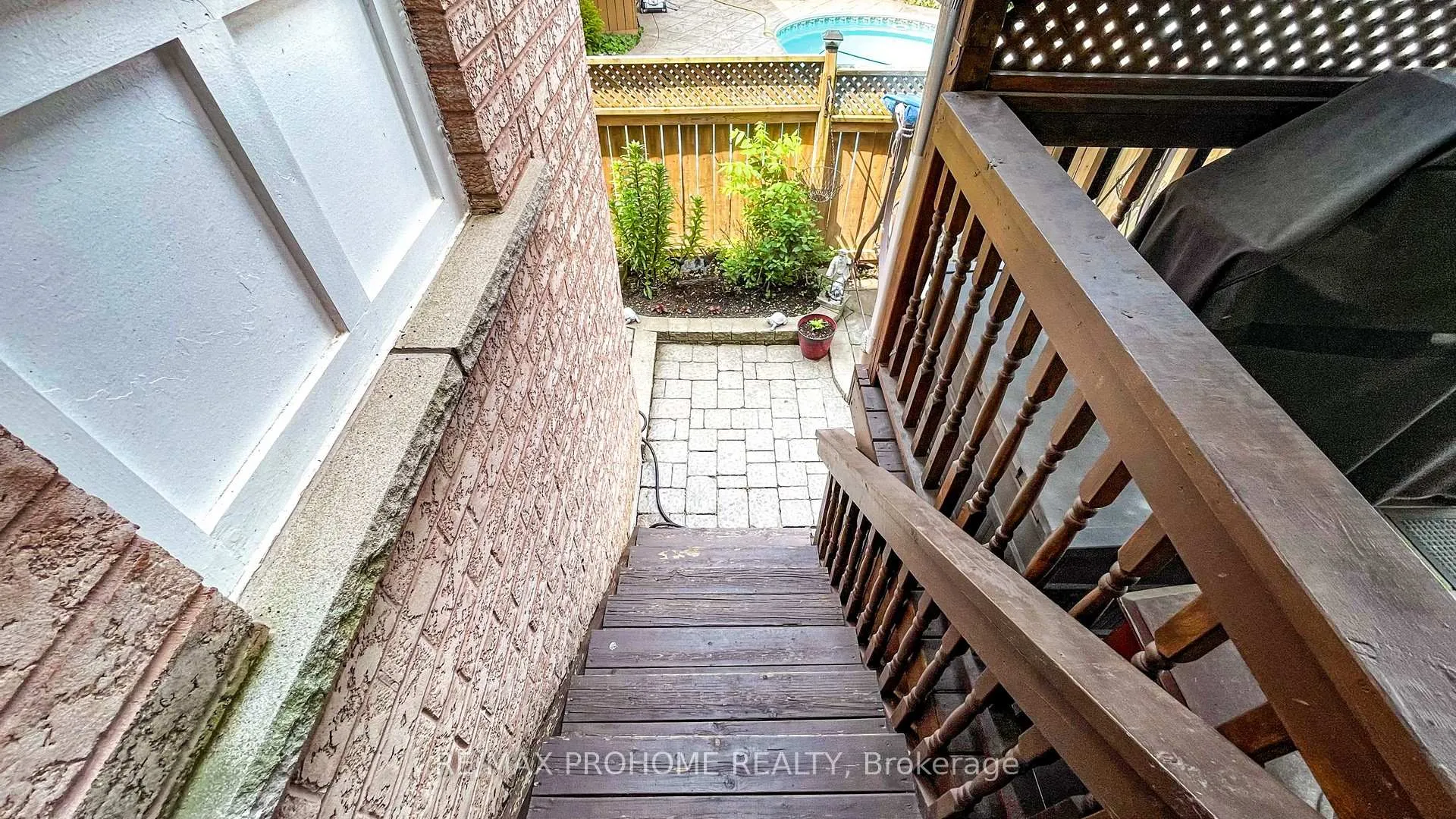 Photo 37 of 64 Grainger Crescent, Ajax, Northwest Ajax — HOMEH