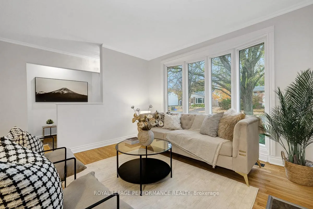 Photo 34 of 741 Eastvale Drive, Ottawa, Beacon Hill North — HOMEH