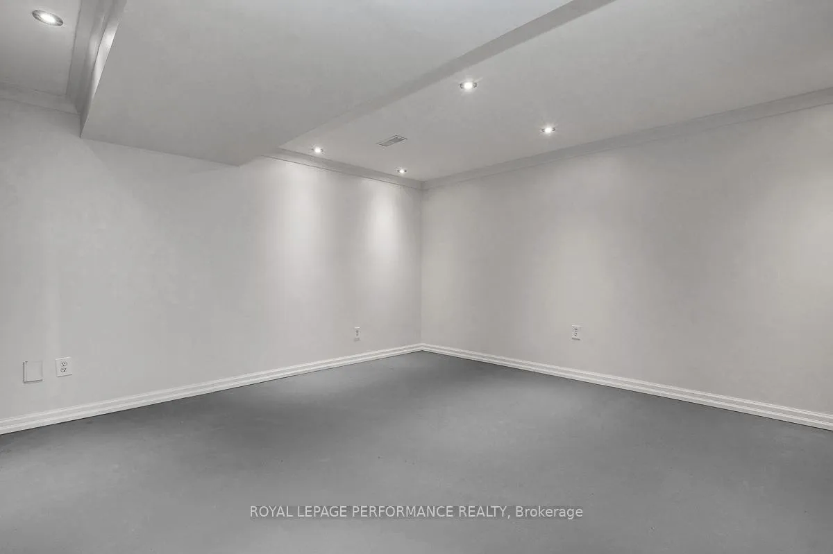 Photo 102 of 741 Eastvale Drive, Ottawa, Beacon Hill North — HOMEH