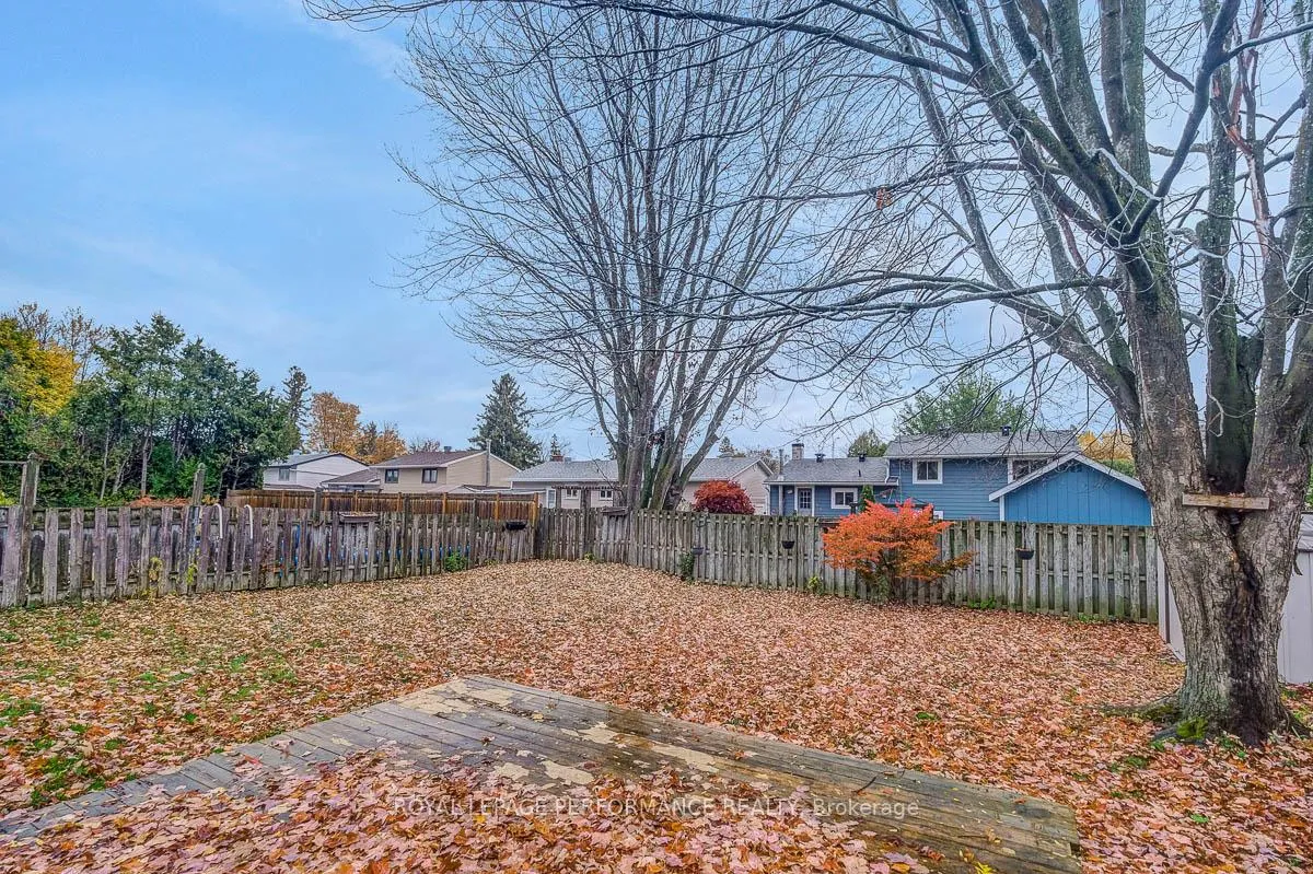 Photo 120 of 741 Eastvale Drive, Ottawa, Beacon Hill North — HOMEH