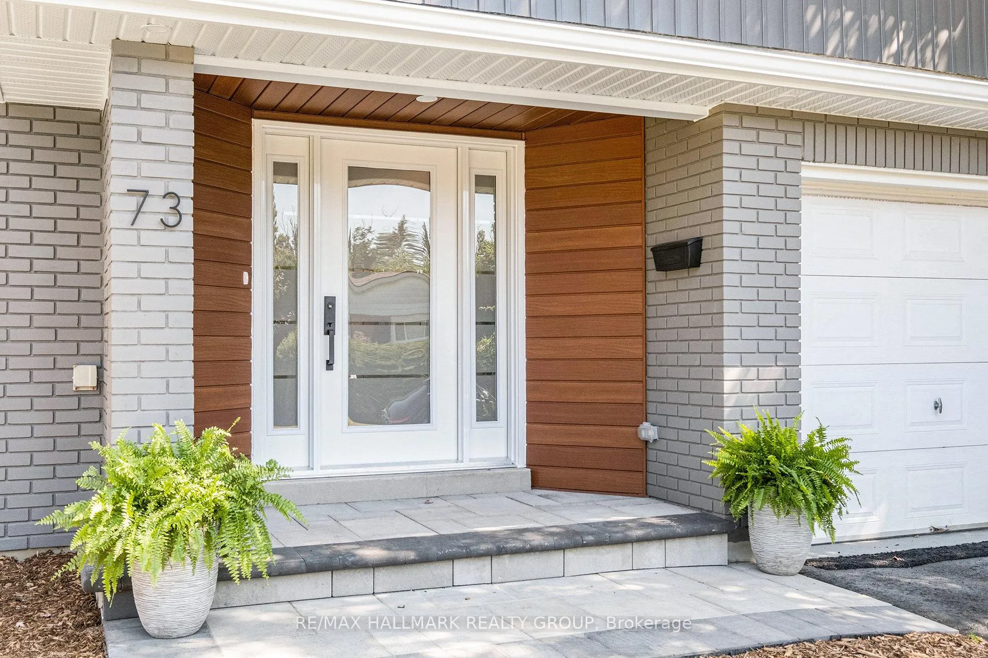 Photo 5 of 73 Westpark Drive, Ottawa, Blackburn Hamlet — HOMEH