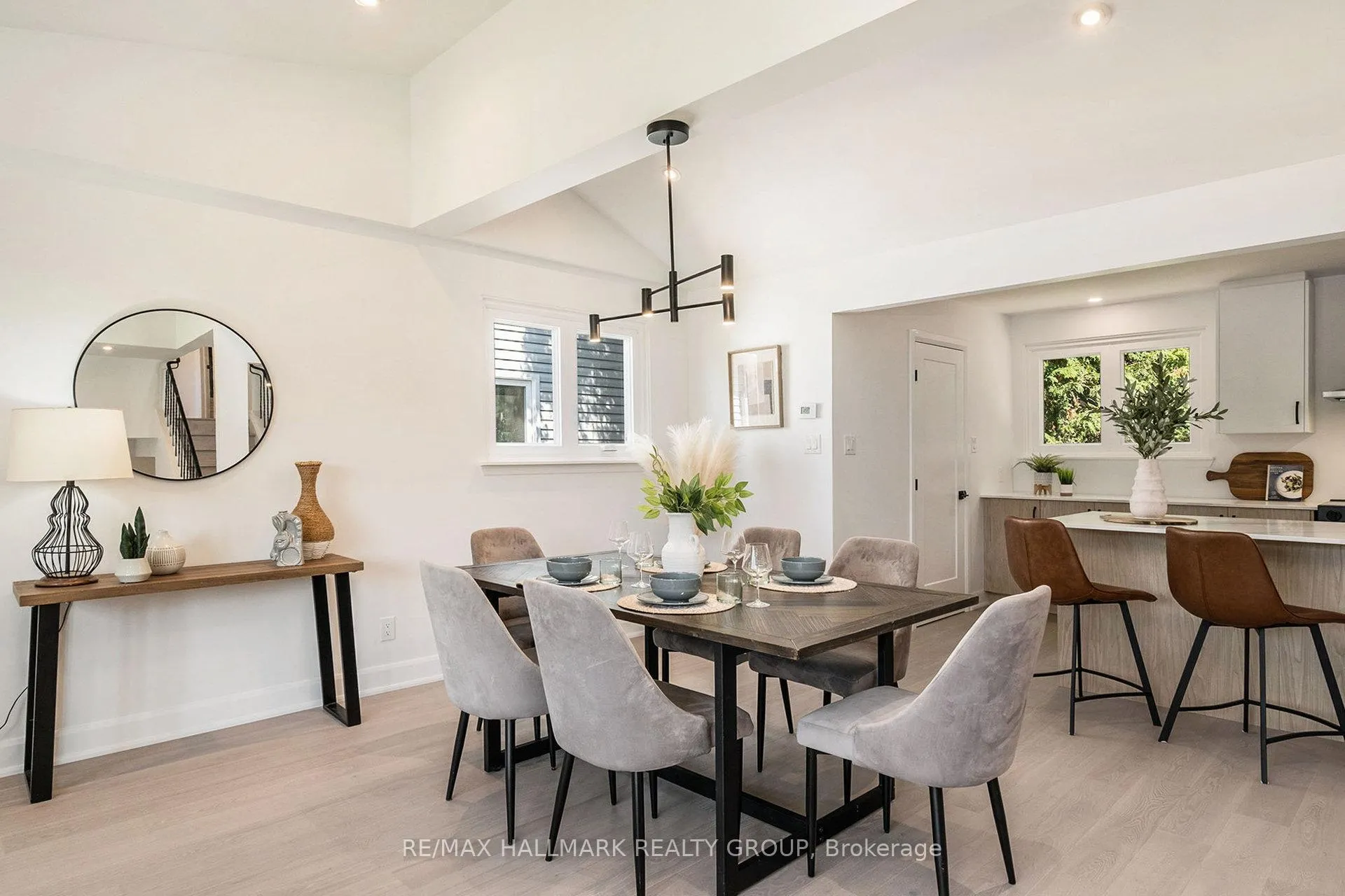 Photo 30 of 73 Westpark Drive, Ottawa, Blackburn Hamlet — HOMEH
