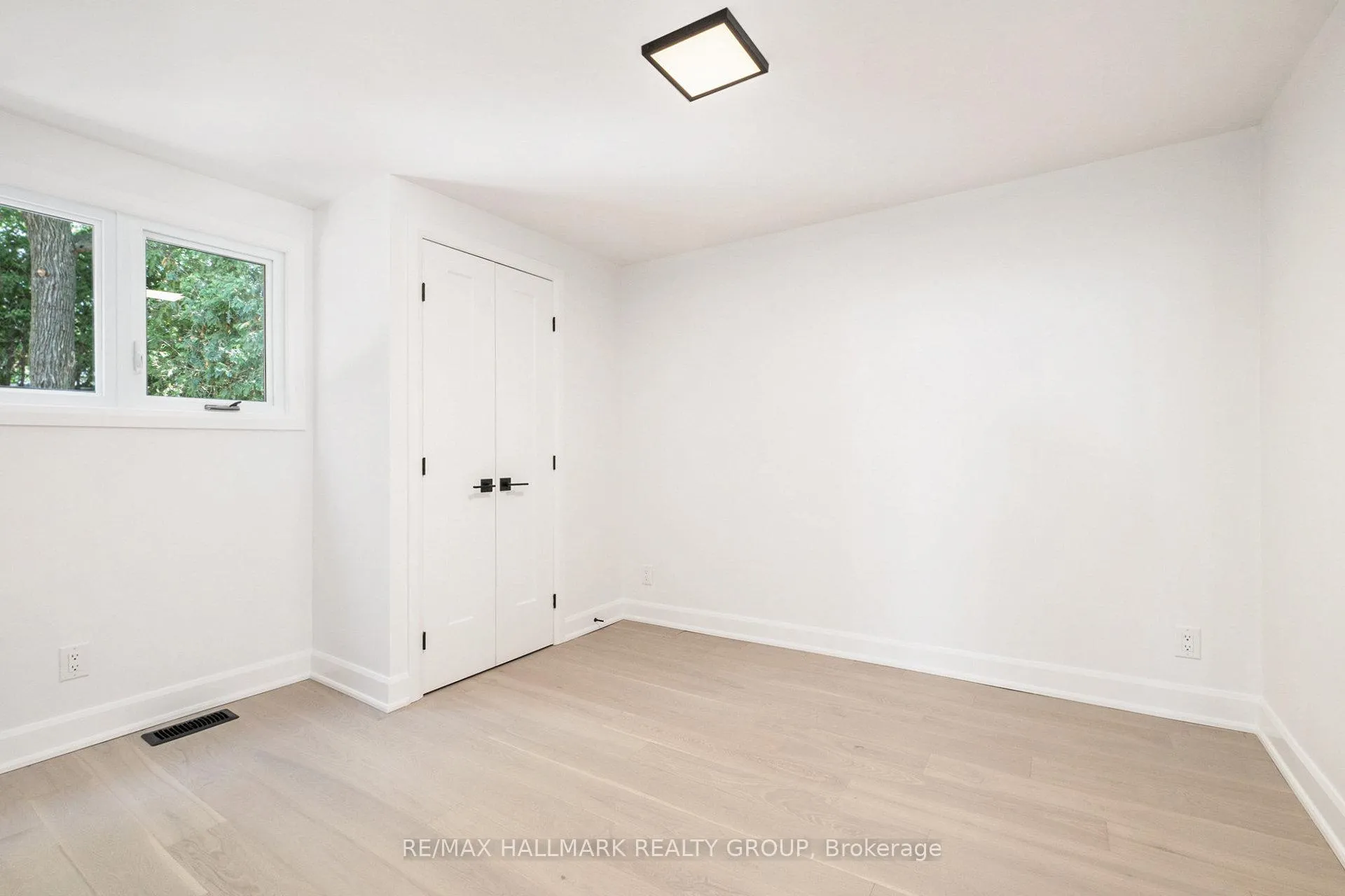 Photo 53 of 73 Westpark Drive, Ottawa, Blackburn Hamlet — HOMEH