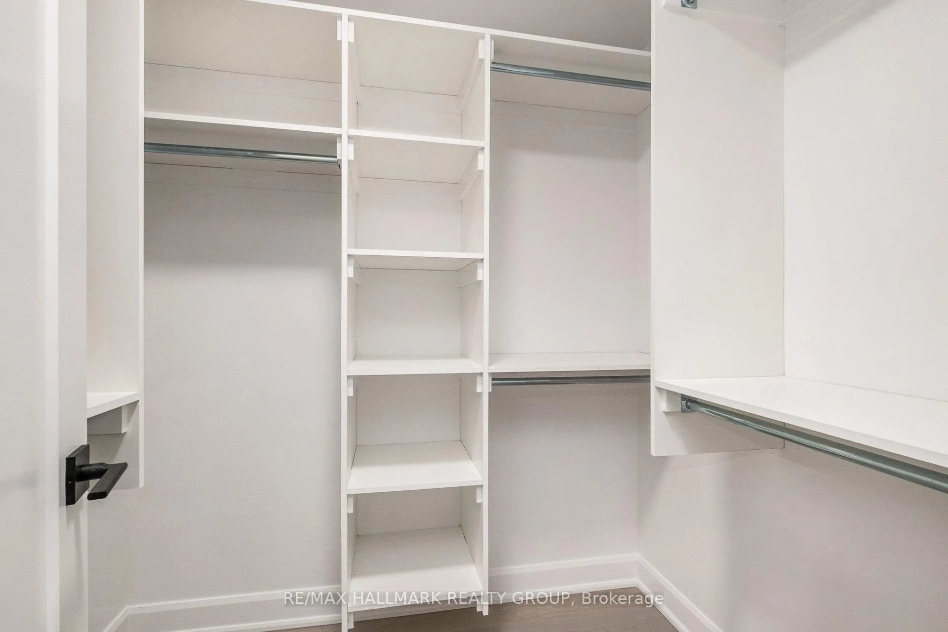 Photo 103 of 73 Westpark Drive, Ottawa, Blackburn Hamlet — HOMEH