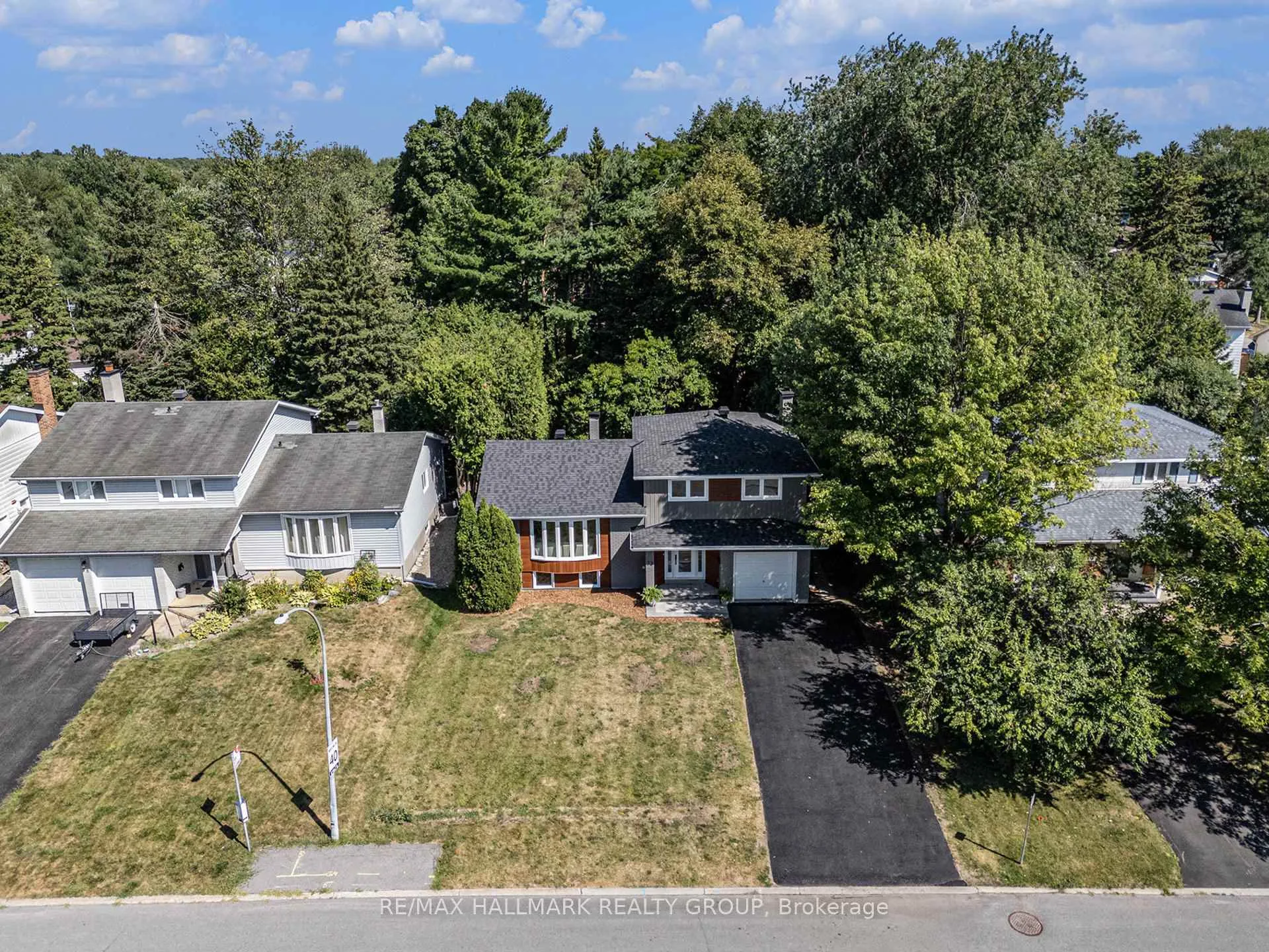 Photo 115 of 73 Westpark Drive, Ottawa, Blackburn Hamlet — HOMEH