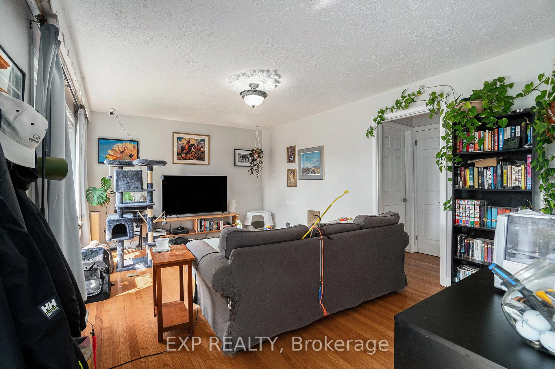 Photo 5 of 113 Ridgefield Crescent, Ottawa, Arbeatha Park — HOMEH