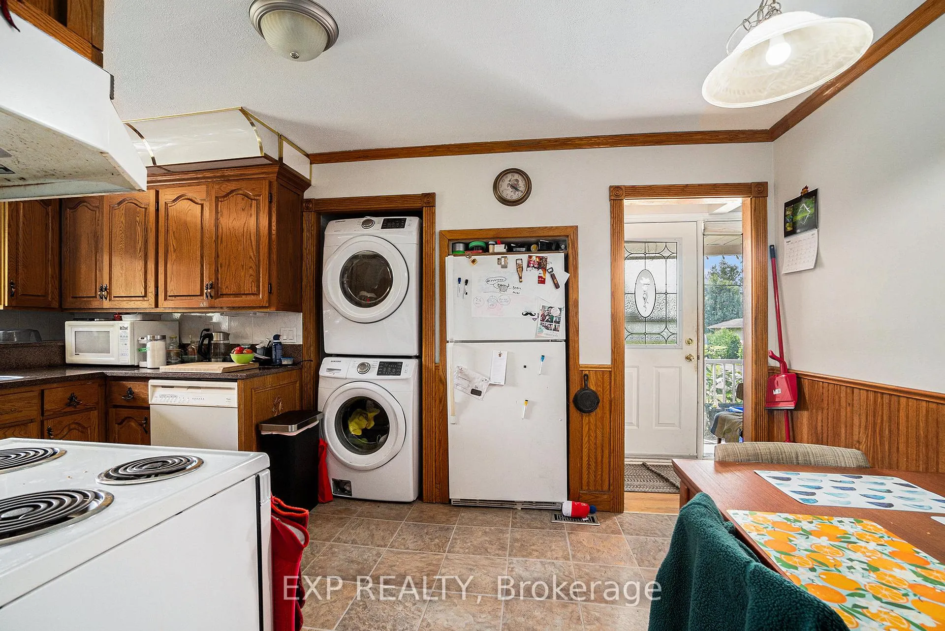 Photo 7 of 113 Ridgefield Crescent, Ottawa, Arbeatha Park — HOMEH
