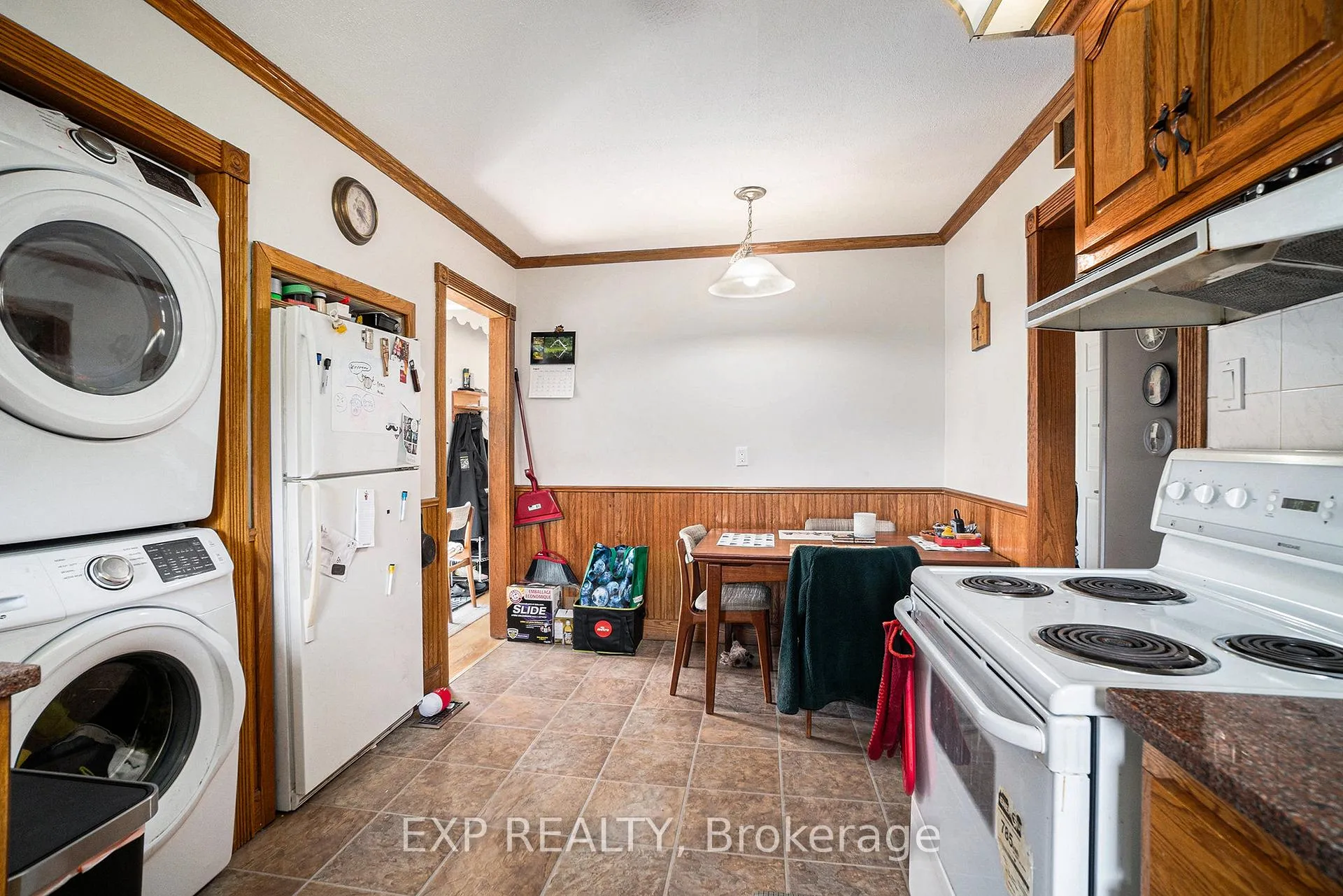 Photo 11 of 113 Ridgefield Crescent, Ottawa, Arbeatha Park — HOMEH