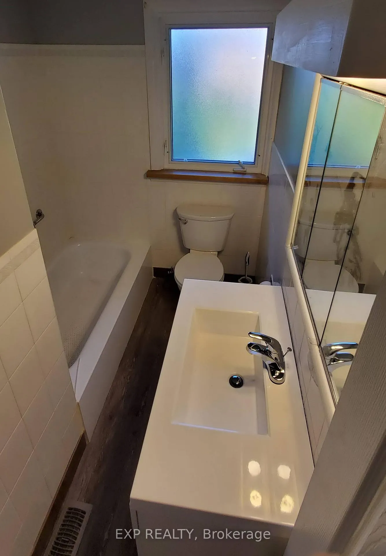Photo 19 of 113 Ridgefield Crescent, Ottawa, Arbeatha Park — HOMEH