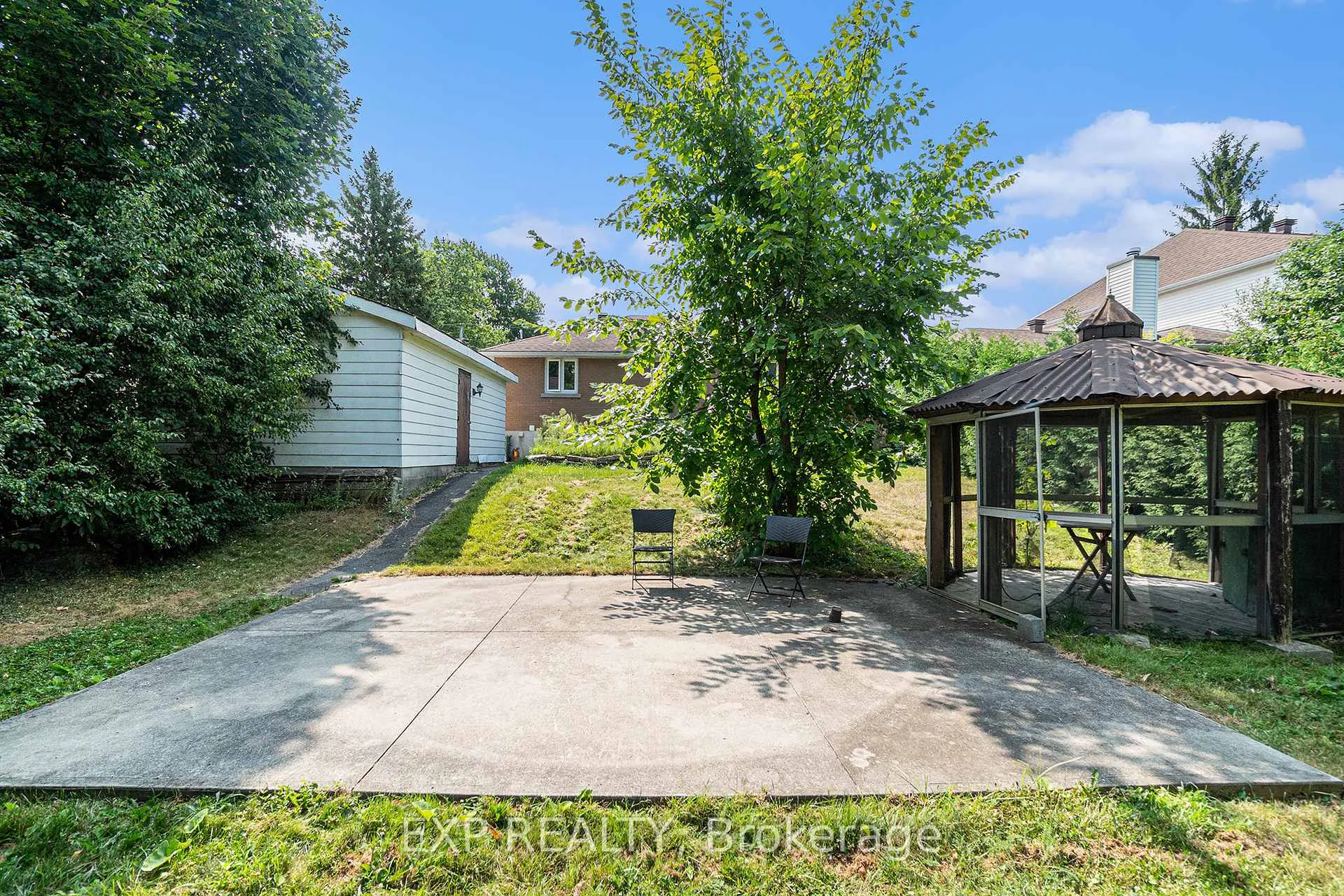 Photo 39 of 113 Ridgefield Crescent, Ottawa, Arbeatha Park — HOMEH