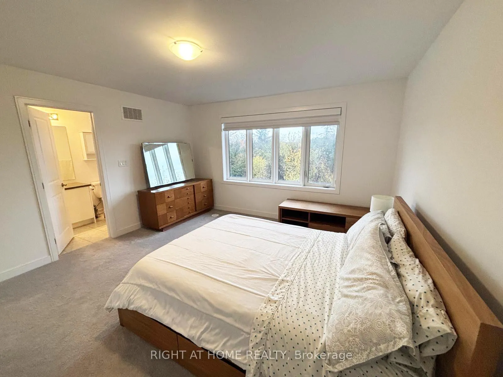Photo 33 of 74 Blue Forest Crescent, Barrie, Innis-Shore — HOMEH