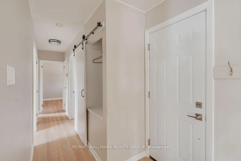 Photo 8 of Unit A, 42 Lytle Avenue, Ottawa, Cedar Hill/Orchard Estates — HOMEH
