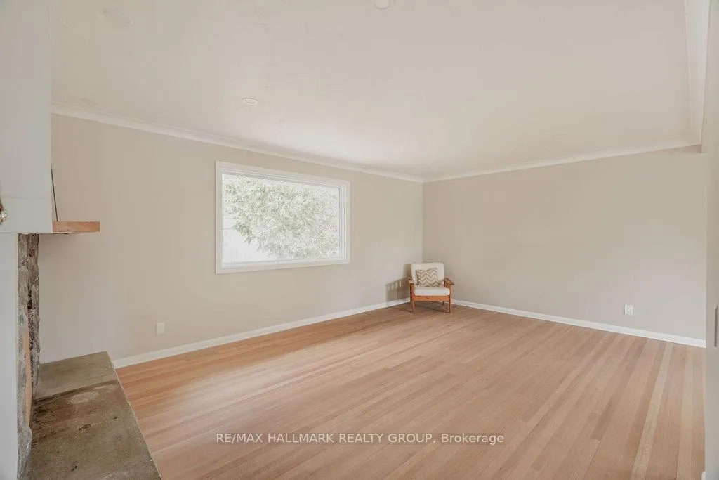 Photo 10 of Unit A, 42 Lytle Avenue, Ottawa, Cedar Hill/Orchard Estates — HOMEH
