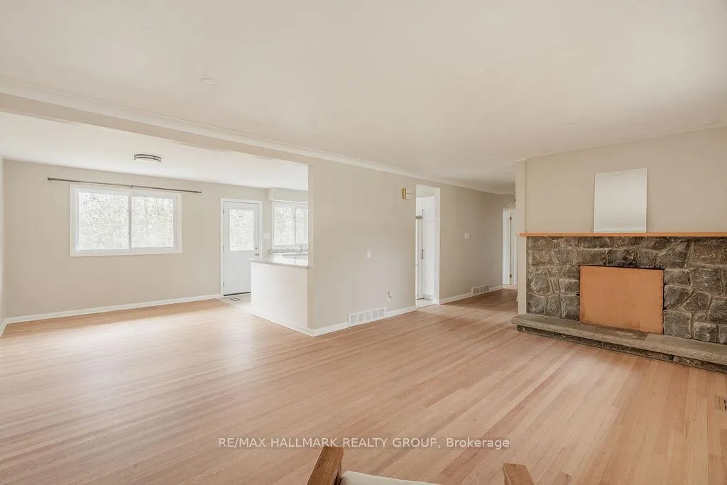Photo 17 of Unit A, 42 Lytle Avenue, Ottawa, Cedar Hill/Orchard Estates — HOMEH