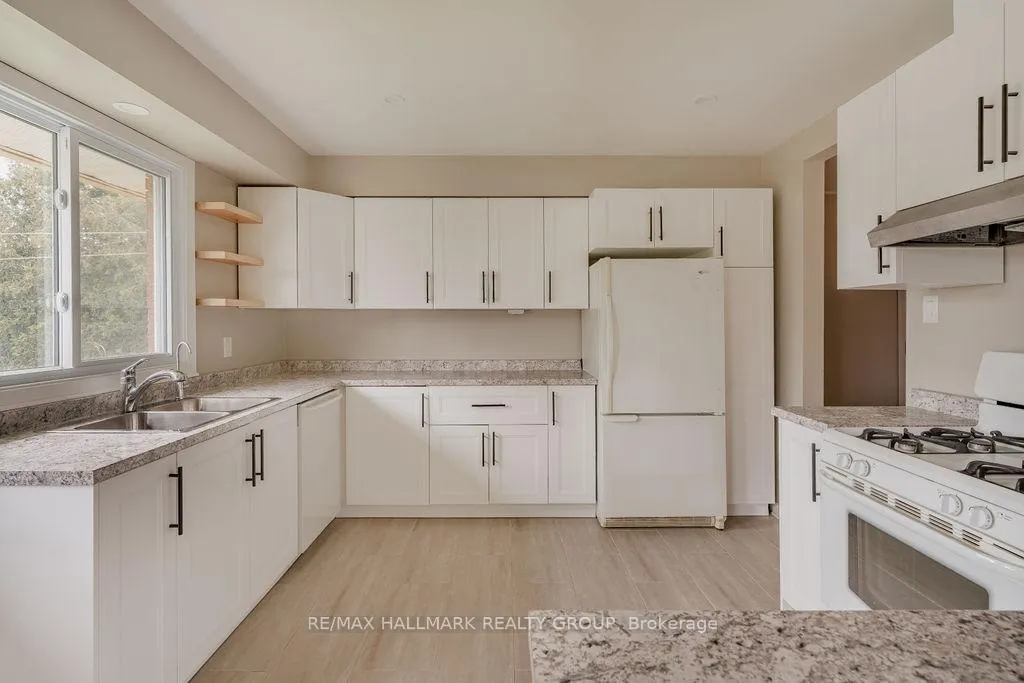 Photo 25 of Unit A, 42 Lytle Avenue, Ottawa, Cedar Hill/Orchard Estates — HOMEH