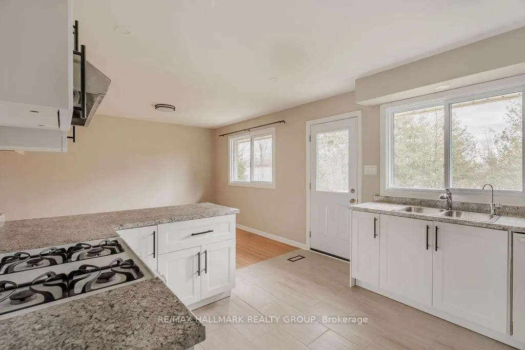 Photo 29 of Unit A, 42 Lytle Avenue, Ottawa, Cedar Hill/Orchard Estates — HOMEH