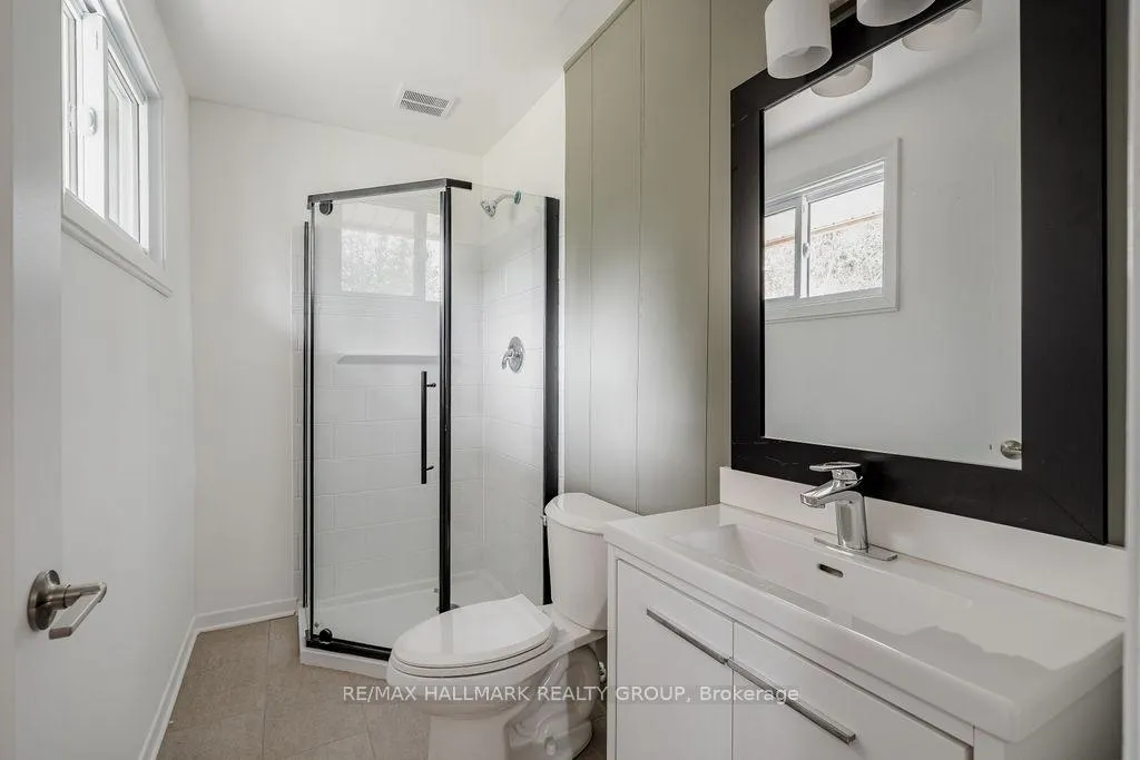 Photo 51 of Unit A, 42 Lytle Avenue, Ottawa, Cedar Hill/Orchard Estates — HOMEH