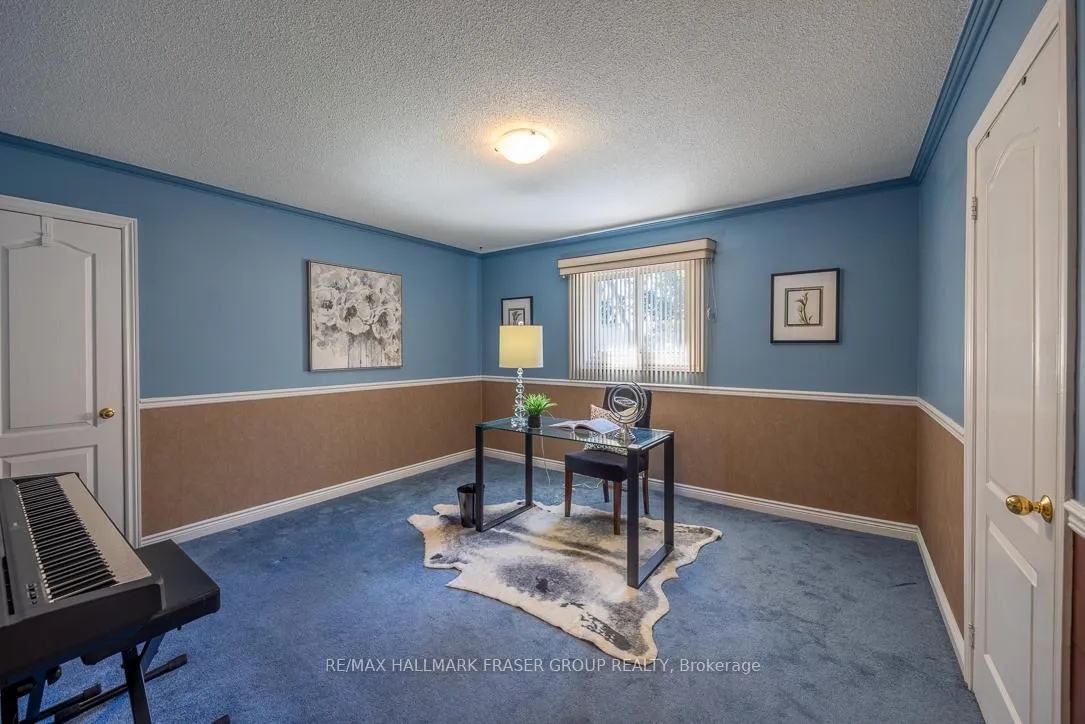 Photo 35 of 37 Leah Crescent, Ajax, Central West — HOMEH