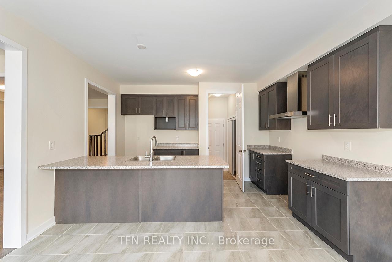 Photo 11 of 109 Higgins Avenue, Thorold, Hurricane/Merrittville — HOMEH