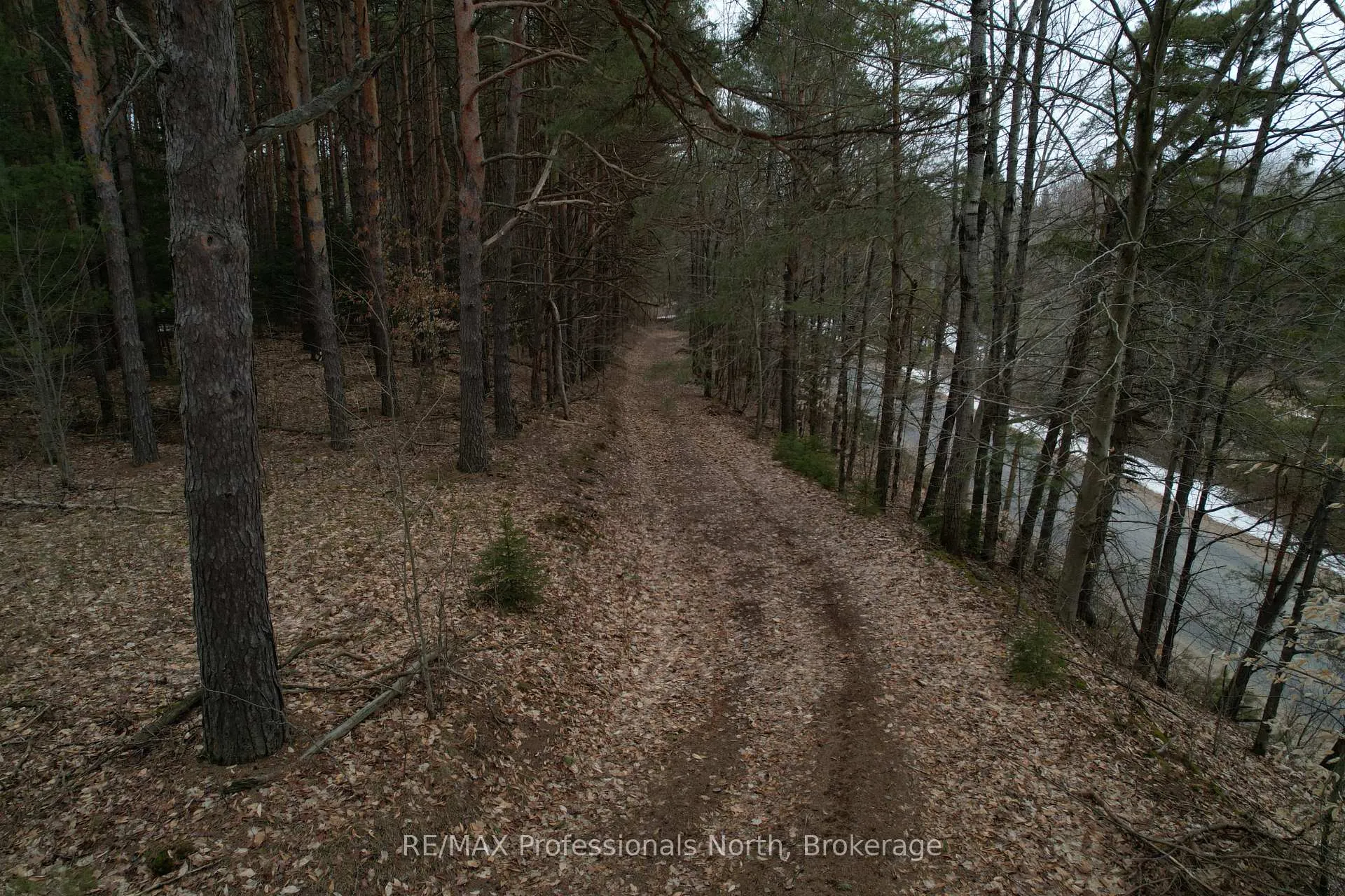 Photo 7 of 1022 Chetwynd Rd, Armour — HOMEH