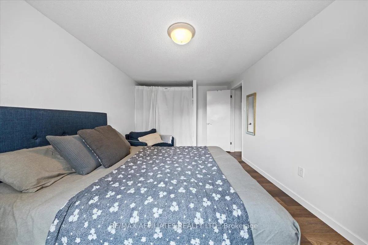 Photo 181 of 2530 Autumn Hill Crescent, Ottawa, Blackburn Hamlet (South) — HOMEH