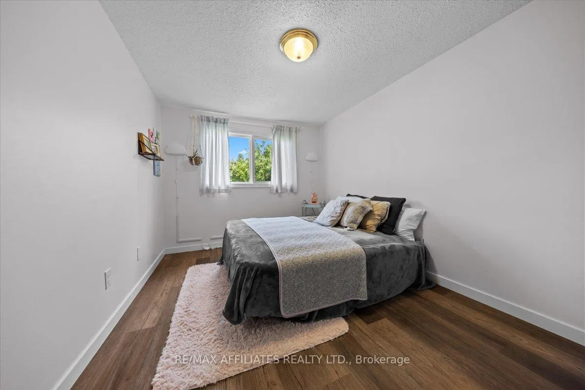 Photo 219 of 2530 Autumn Hill Crescent, Ottawa, Blackburn Hamlet (South) — HOMEH