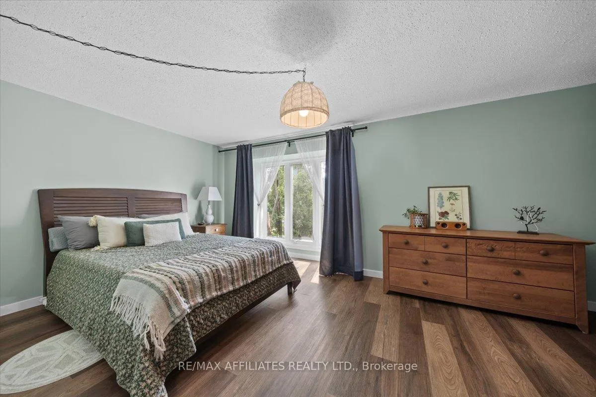 Photo 239 of 2530 Autumn Hill Crescent, Ottawa, Blackburn Hamlet (South) — HOMEH