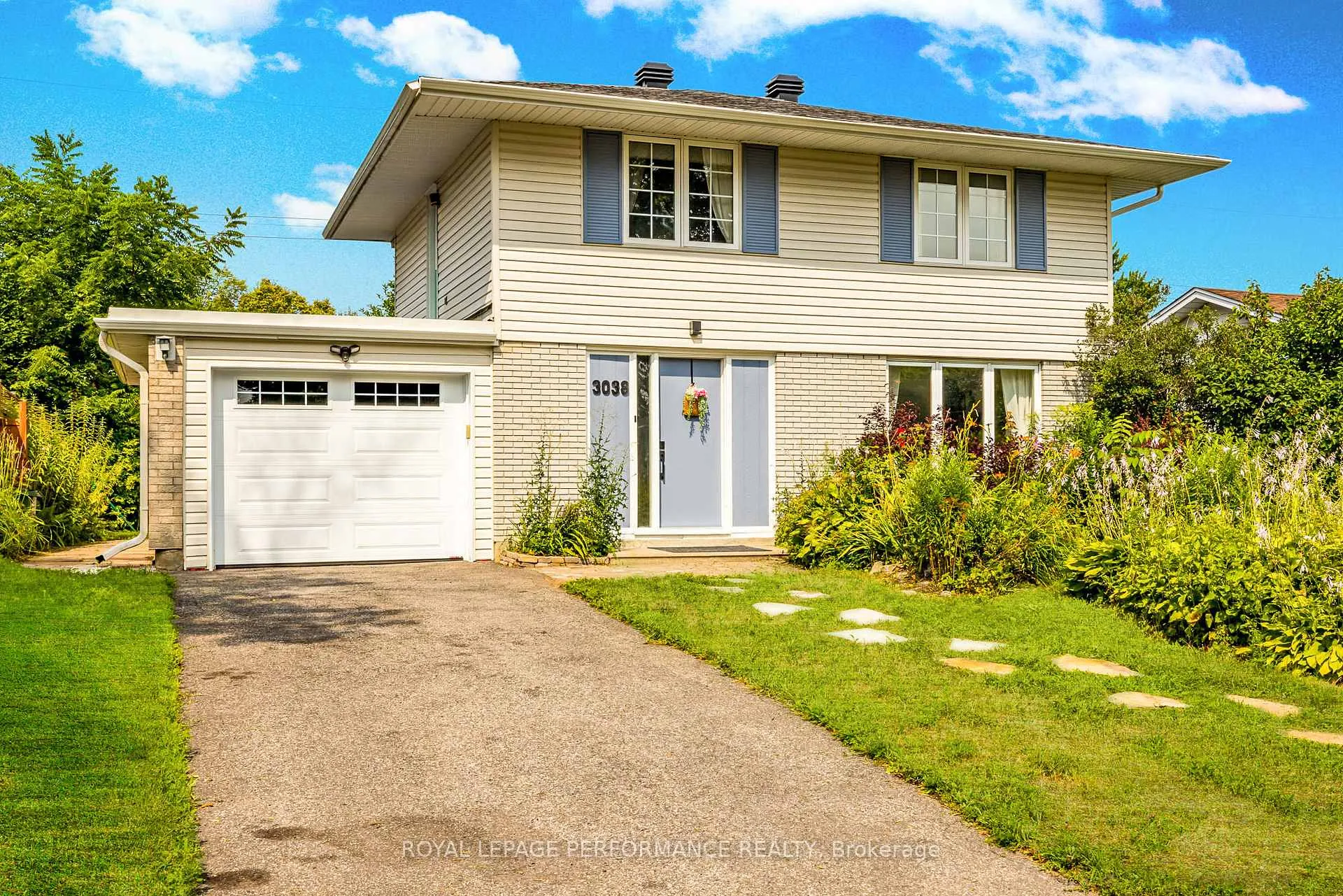 Photo 1 of 3038 Southmore Drive E, Ottawa, Riverside Park South — HOMEH