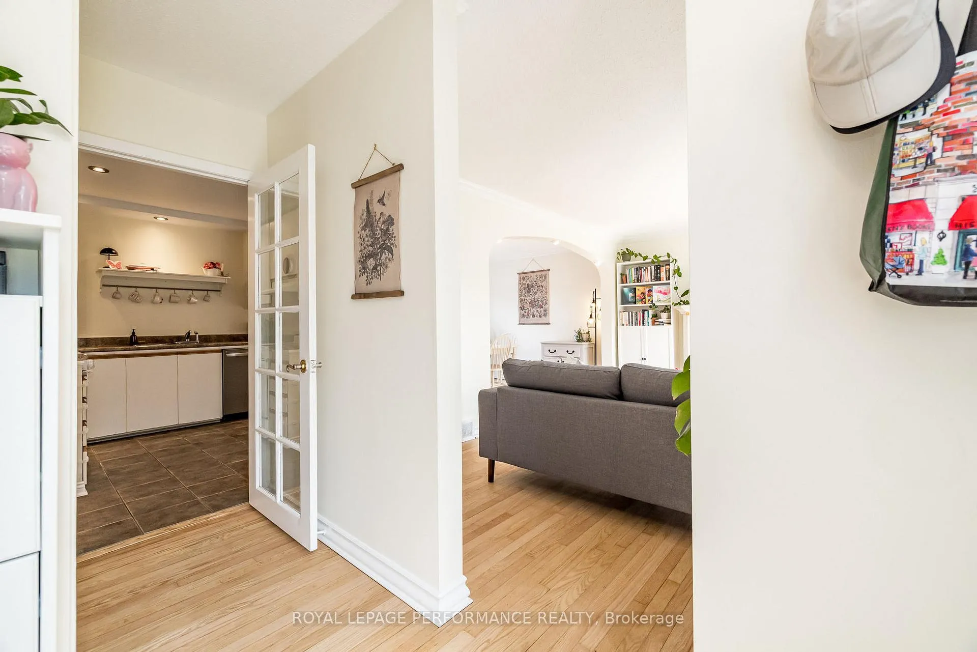Photo 36 of 3038 Southmore Drive E, Ottawa, Riverside Park South — HOMEH