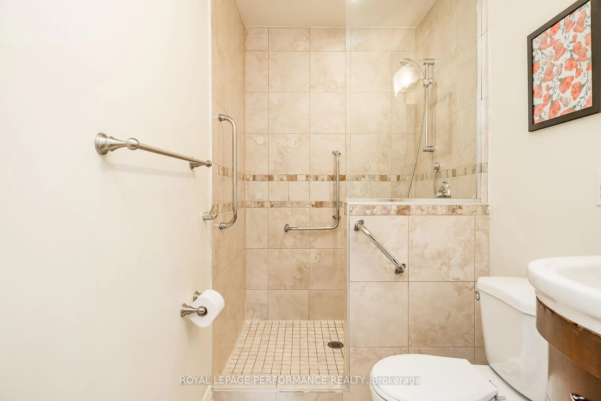 Photo 200 of 3038 Southmore Drive E, Ottawa, Riverside Park South — HOMEH