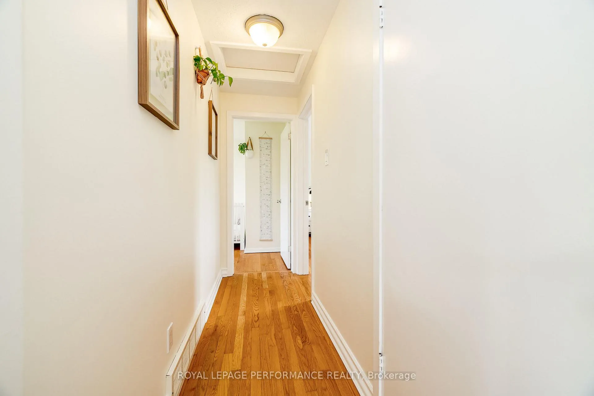 Photo 217 of 3038 Southmore Drive E, Ottawa, Riverside Park South — HOMEH