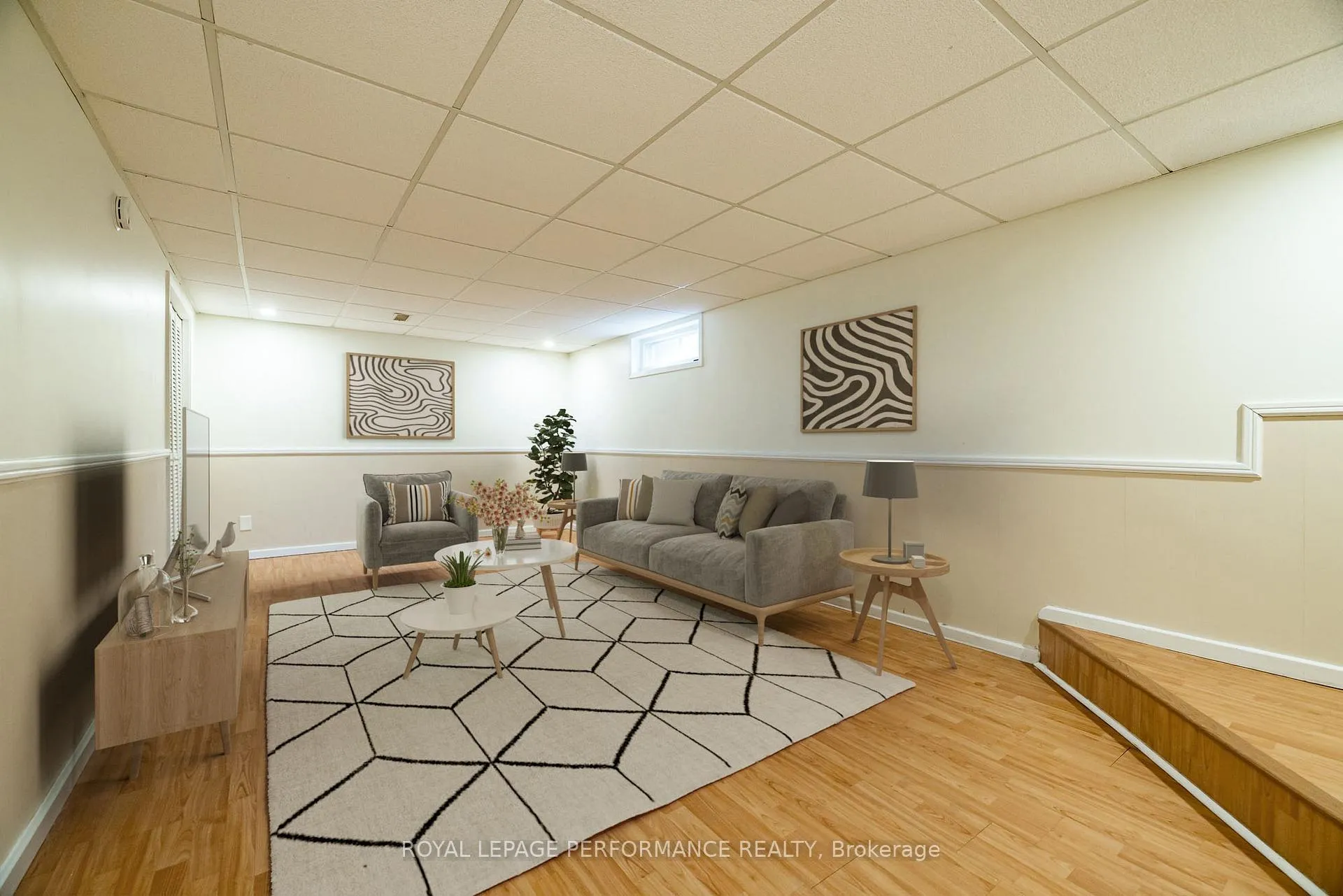 Photo 298 of 3038 Southmore Drive E, Ottawa, Riverside Park South — HOMEH